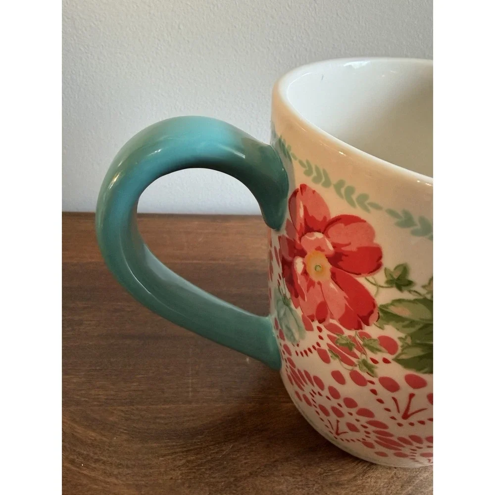 The Pioneer Woman Vintage Floral 4-Cup/ 1 Quart Stoneware Measuring Cup